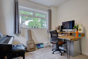 Office/Music Room/Bed 4- click for photo gallery